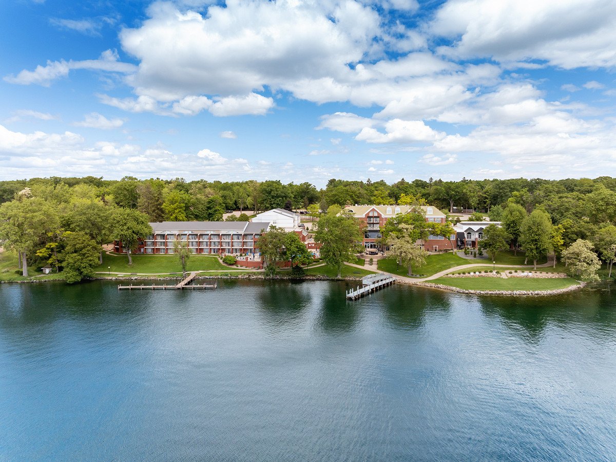 Heidel House Hotel & Conference Center near Goat Creek
