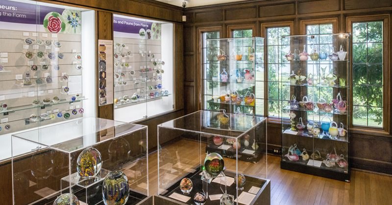 Bergstrom-Mahler Museum of Glass near Goat Creek